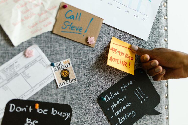 How to Set Up a Family Command Center for Smooth Home Organization